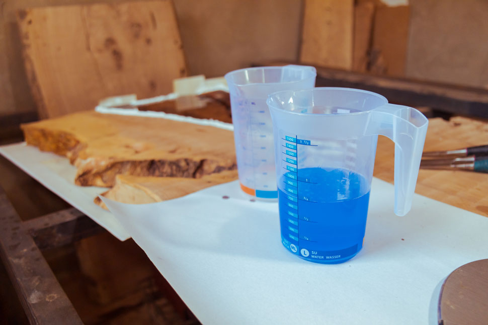 Mixing Epoxy Resin A Guide For Beginners EZ MIX